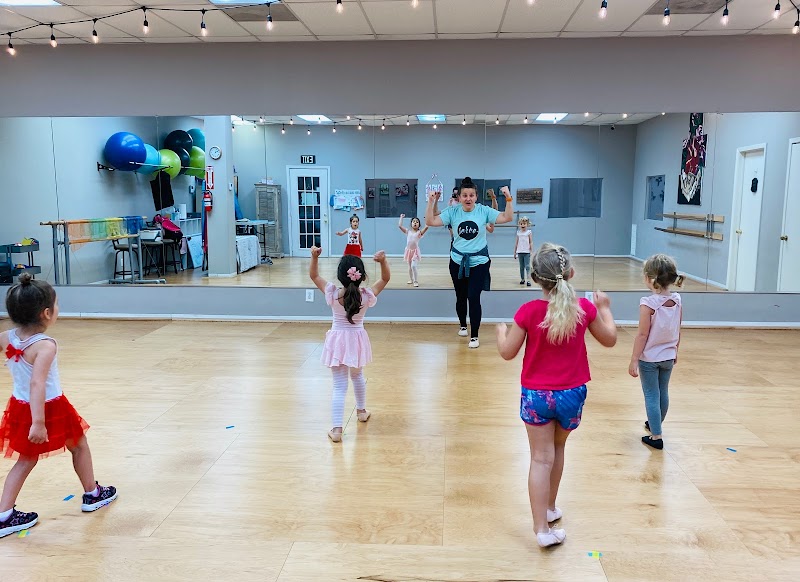 Beautiful Feet Studio of Dance & The Arts - Photo 2