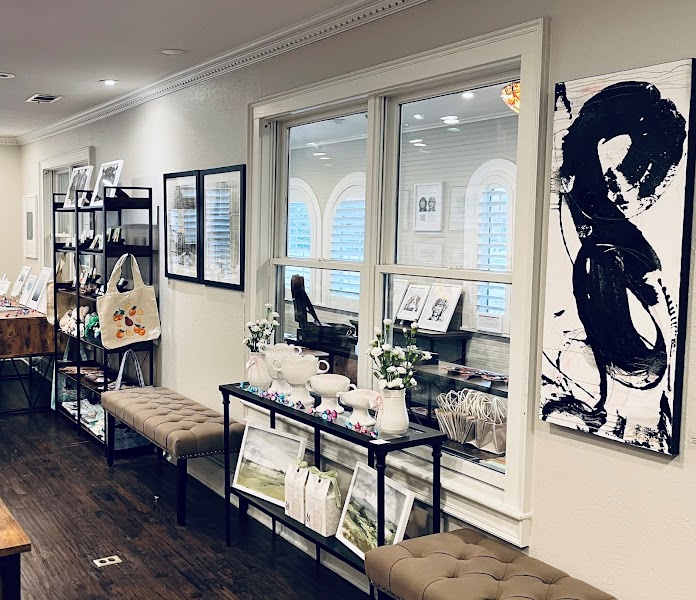 Chloe Mae Studios - Photo 2