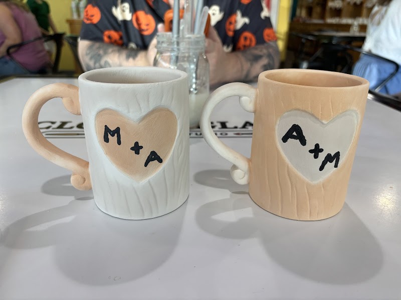 Cloth & Glaze Painting Studio - Photo 4