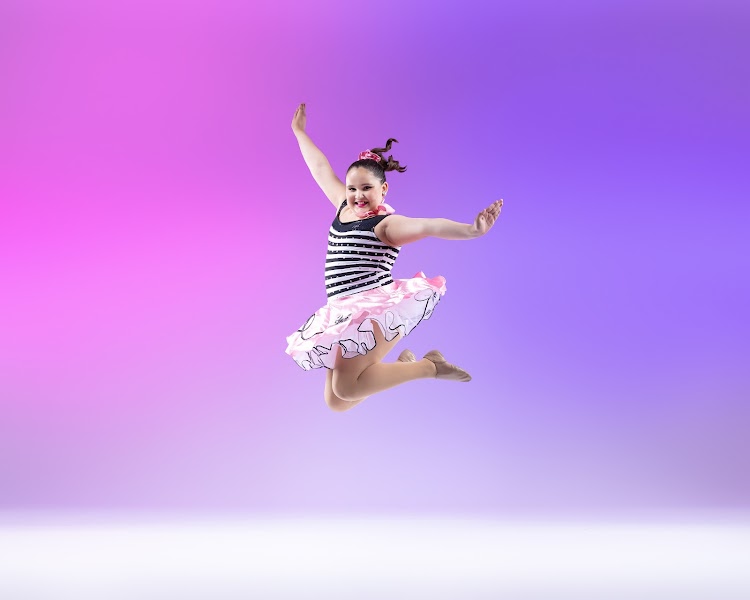 Earle Cobb Dance Studio Inc - Photo 2