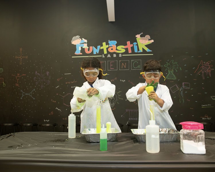 Funtastik Labs - Slime, Science & Art Studio - Photo 4