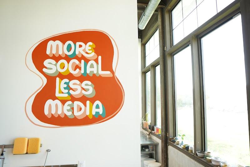 Glaze Ceramic Studio - Photo 5