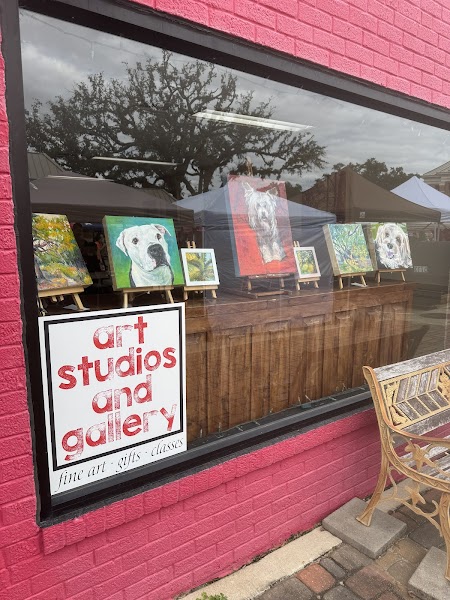 Holly Hunter Berry Art Studios and Gallery - Photo 3