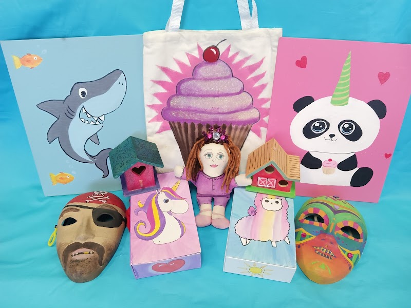 J's Art Studio - Photo 4