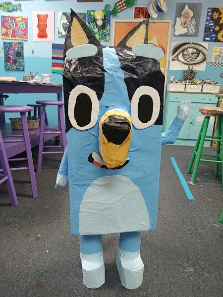 J's Art Studio - Photo 5