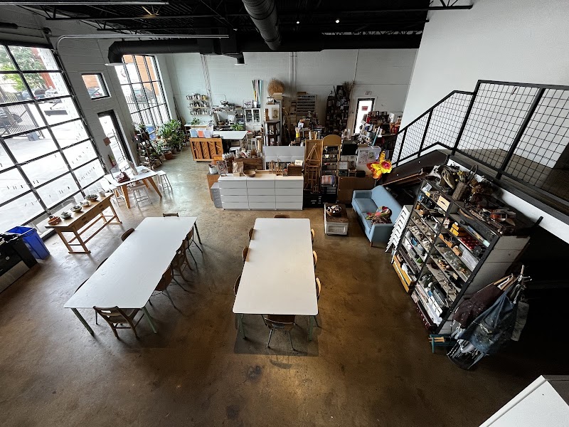 Oil and Cotton - Photo 2