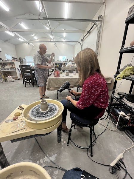 Don's Pottery Shop - Photo 2