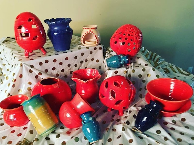 Katy Paint and Pottery Studio - Photo 2