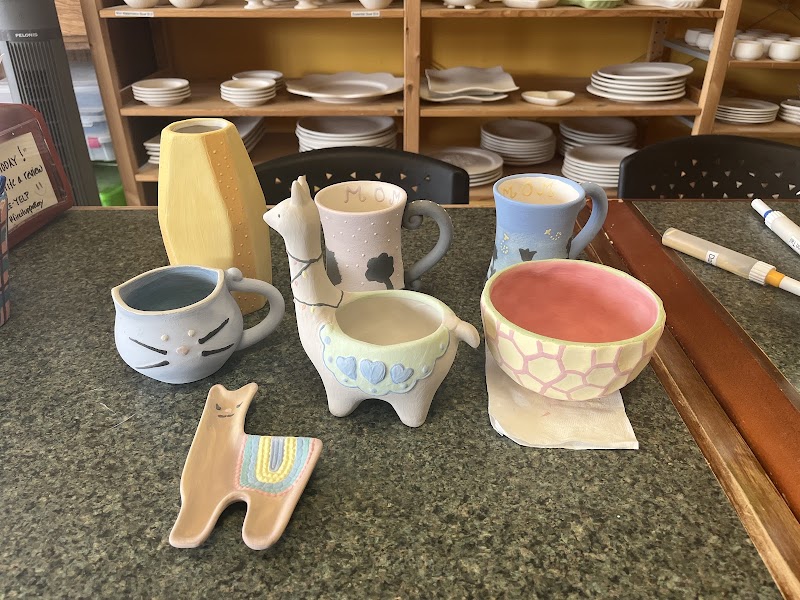 Fire It Up Pottery & Art Studio - Photo 3