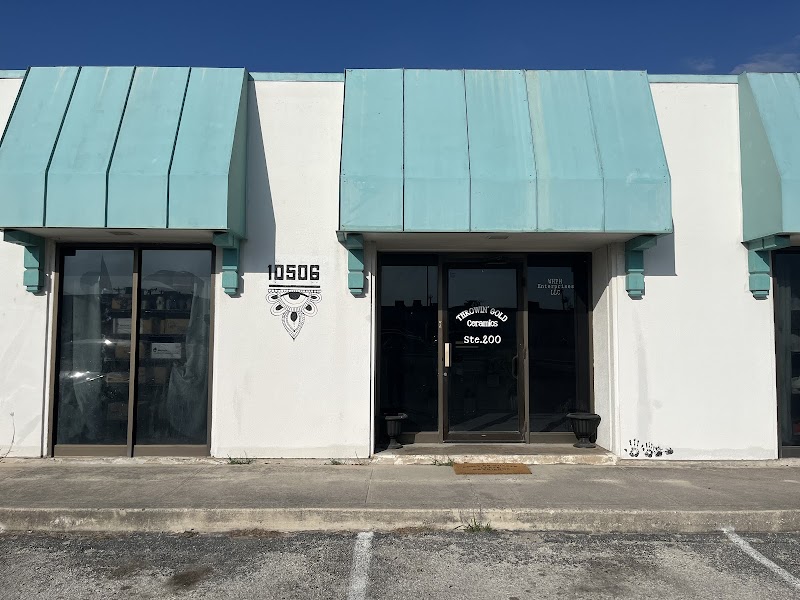 Throwin' Gold Studios - Photo 3