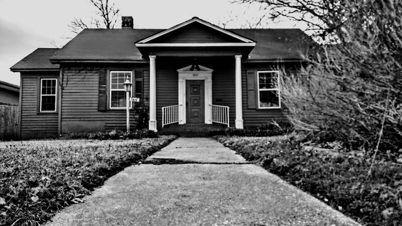 The Upstairs Gallery - Photo 5